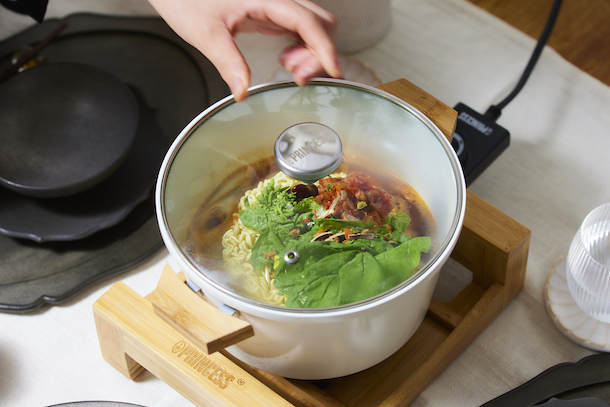 香るピリ辛春野菜ラーメン